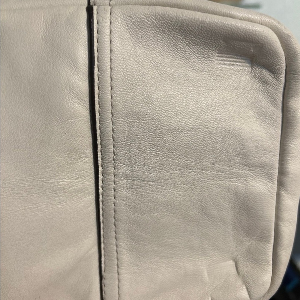 Coach Hobo Bag - Picture 6 of 9